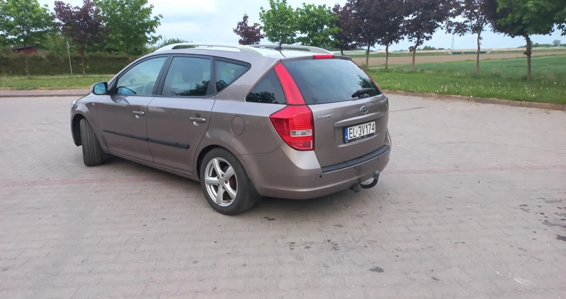 Kia Ceed cena 17500 przebieg: 262152, rok produkcji 2010 z Łódź małe 232